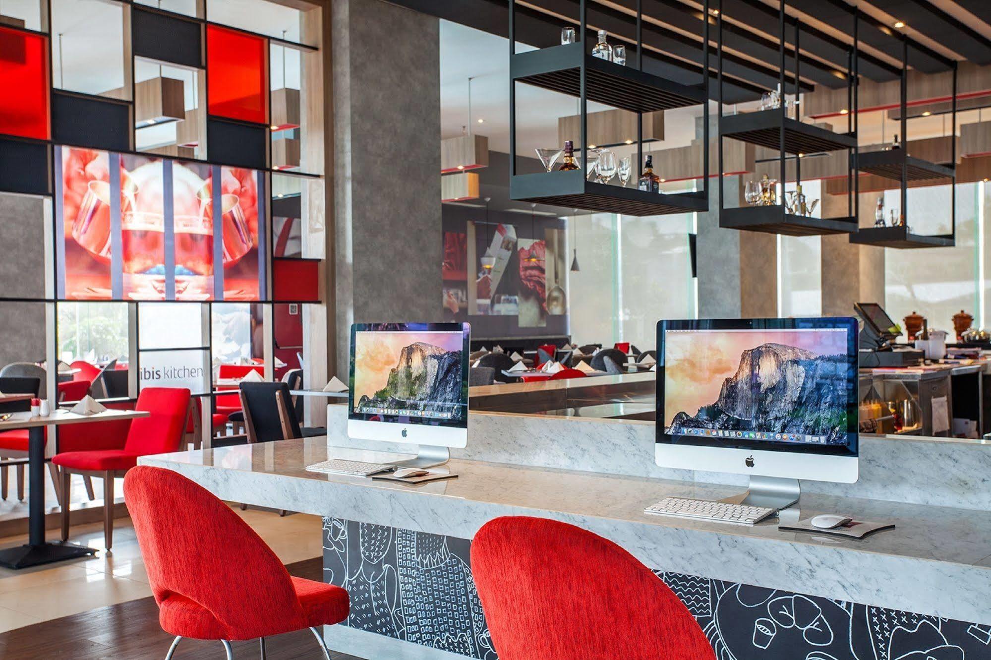 Ibis Manado City Center Boulevard Εξωτερικό φωτογραφία